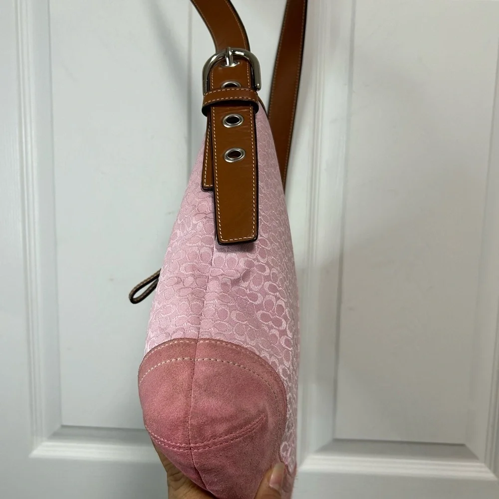 Coach Y2K F10944 Signature Pink Shoulder bag/Crossbody Bag
